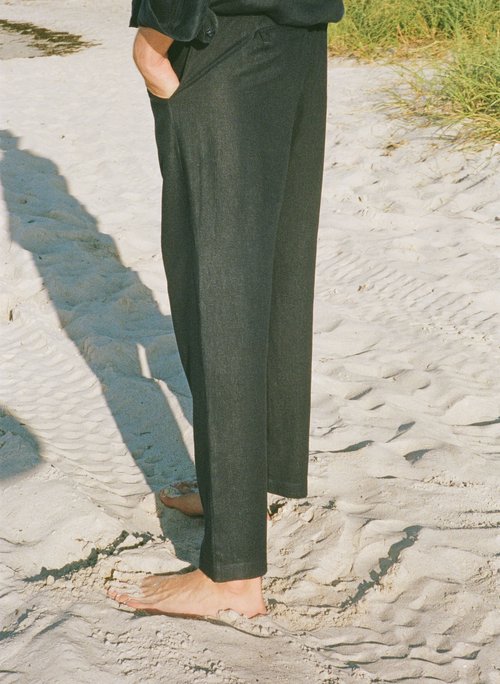 The Tulum Linen Pants - Midnight | Effortless Summer Style | Senja